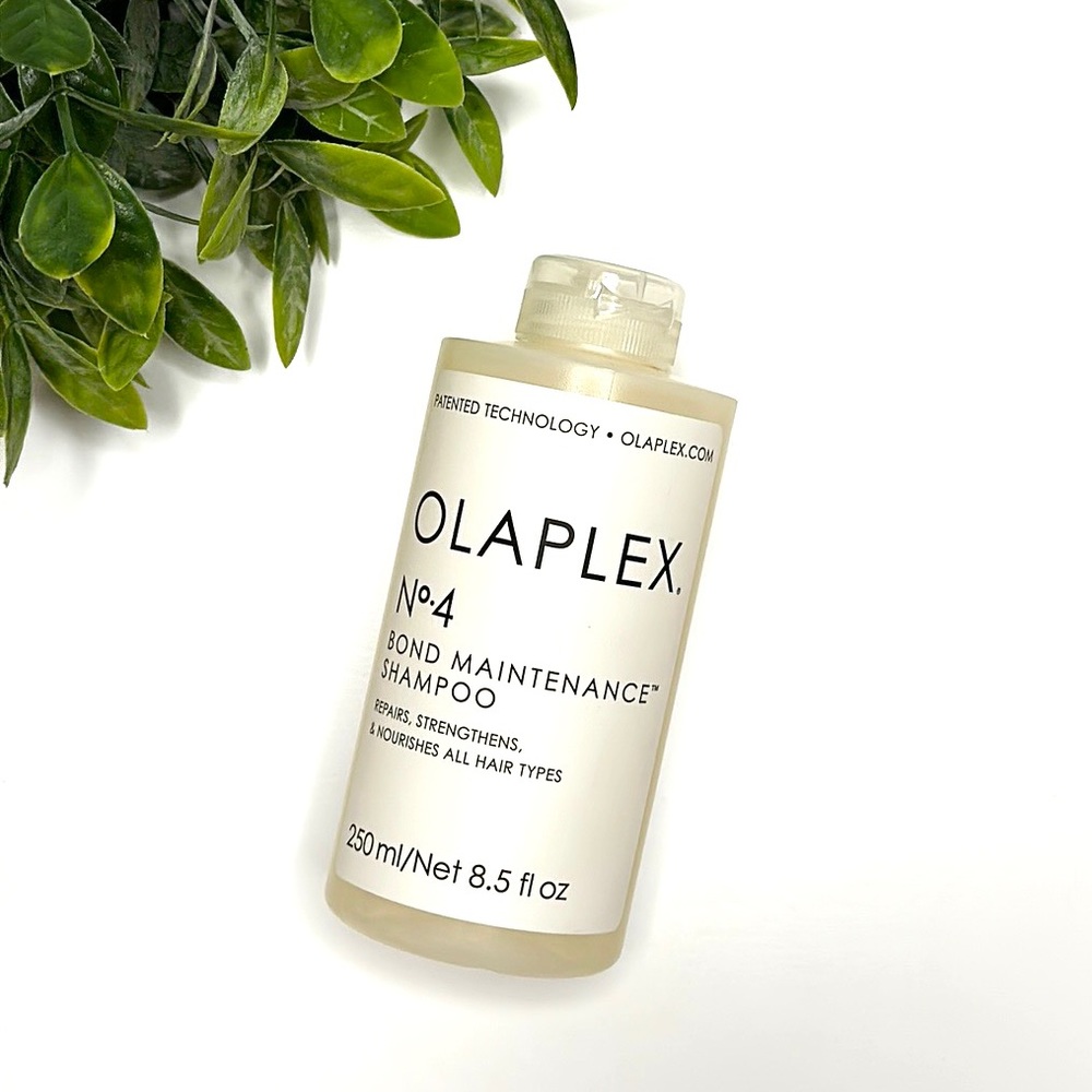 OLAPLEX— No.4 Bond Maintenance Shampoo 🧴